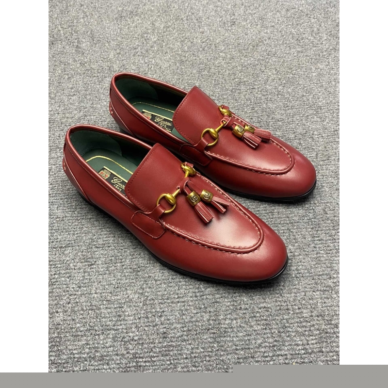 G*u*i leather shoes